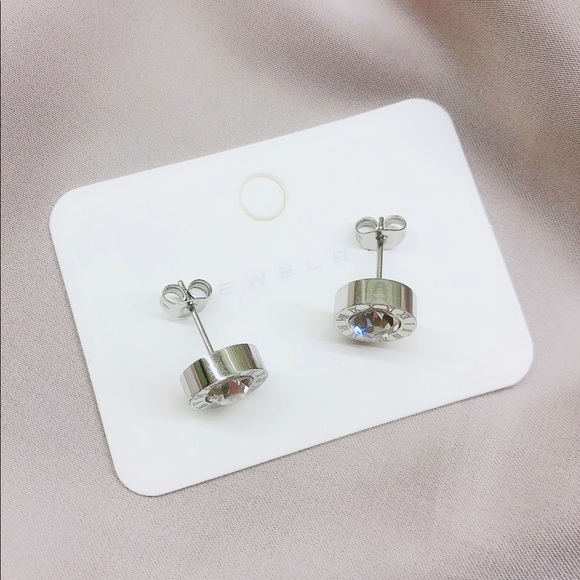 High quality stainless steel stud earrings - Picture 4 of 13